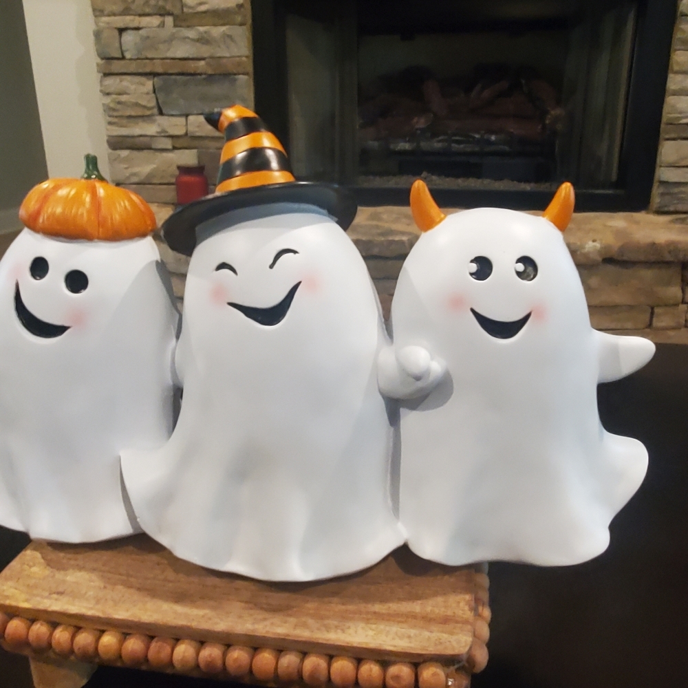 Adorable Ghost Decor-NWT - Picture 4 of 4